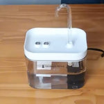 Fuente de Agua Automática y Silenciosa de 1.8L con Grifo para Gatos y Perros